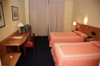 **  Hotel Ruta de Europa Vitoria España