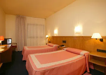 Hotel Ruta De Europa Vitoria-Gasteiz 2*,  Spain